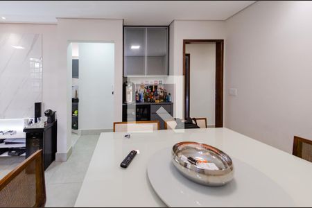 Sala de apartamento à venda com 3 quartos, 108m² em Santa Lúcia, Belo Horizonte