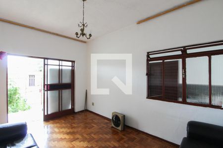 Sala de casa à venda com 3 quartos, 202m² em Santa Branca, Belo Horizonte