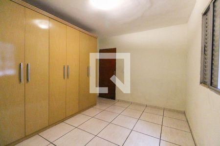 Quarto 1 de casa para alugar com 3 quartos, 200m² em Vila Seabra, São Paulo