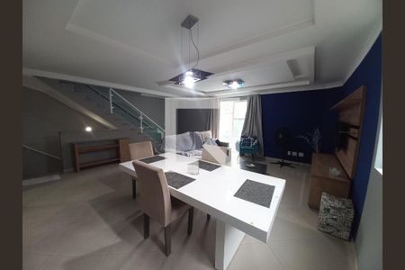 Sala de casa para alugar com 3 quartos, 200m² em Vila Valenca, São Vicente