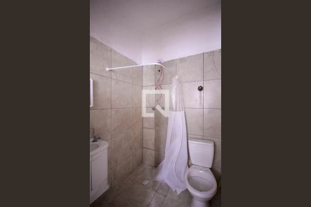 Banheiro de casa para alugar com 1 quarto, 60m² em São João Climaco, São Paulo