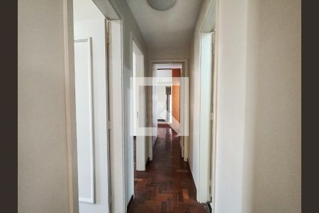 Corredor de apartamento à venda com 3 quartos, 150m² em Maracanã, Rio de Janeiro