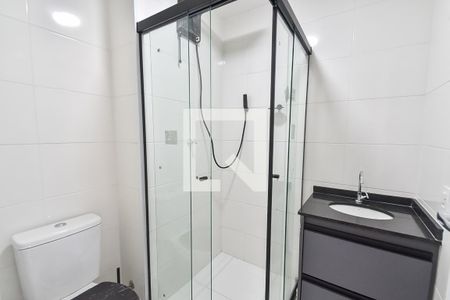 Banheiro de apartamento para alugar com 1 quarto, 27m² em Vila Dom Pedro I, São Paulo