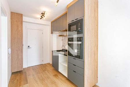 Cozinha de apartamento à venda com 1 quarto, 32m² em Vila Gumercindo, São Paulo