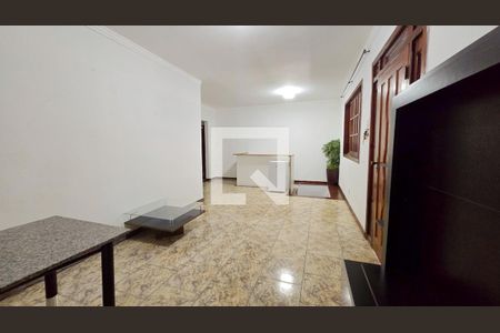 Sala de casa à venda com 4 quartos, 353m² em Indaiá, Belo Horizonte
