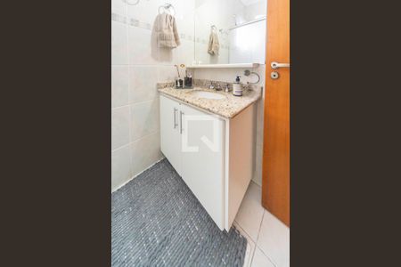 Banheiro Social de casa à venda com 3 quartos, 108m² em Vila Alto de Santo Andre, Santo André
