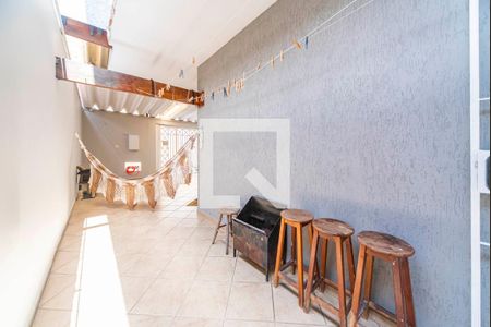 Quintal e Garagem de casa à venda com 3 quartos, 108m² em Vila Alto de Santo Andre, Santo André