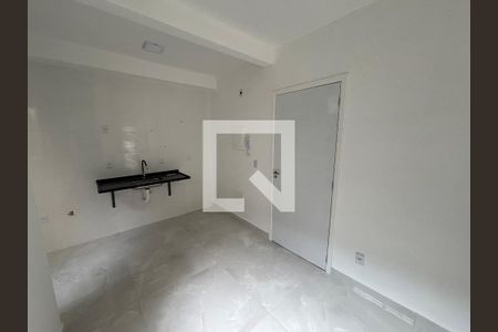 Sala/cozinha de apartamento para alugar com 2 quartos, 37m² em Cidade Antônio Estêvão de Carvalho, São Paulo