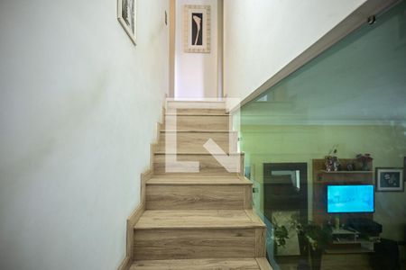 Escada de casa à venda com 2 quartos, 79m² em Parque Monte Alegre, Taboão da Serra