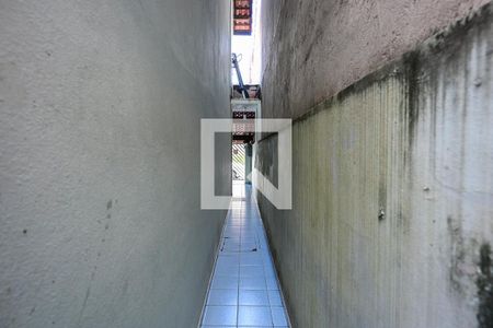 Corredor Externo de casa à venda com 2 quartos, 79m² em Parque Monte Alegre, Taboão da Serra