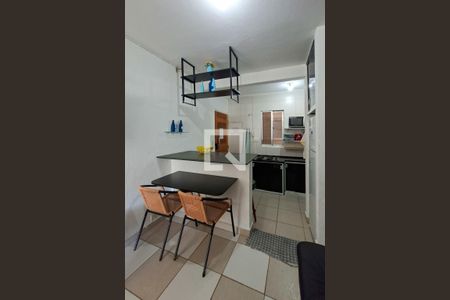 Cozinha  de apartamento para alugar com 1 quarto, 30m² em Aviação, Praia Grande