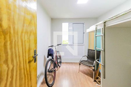 Quarto 1 de apartamento para alugar com 2 quartos, 45m² em Conjunto Promorar Raposo Tavares, São Paulo