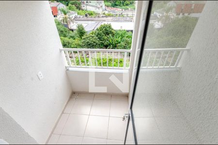 Sala - Sacada de kitnet/studio para alugar com 2 quartos, 28m² em Jardim Jaragua (sao Domingos), São Paulo