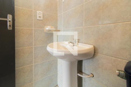 Banheiro de apartamento para alugar com 1 quarto, 57m² em Partenon, Porto Alegre