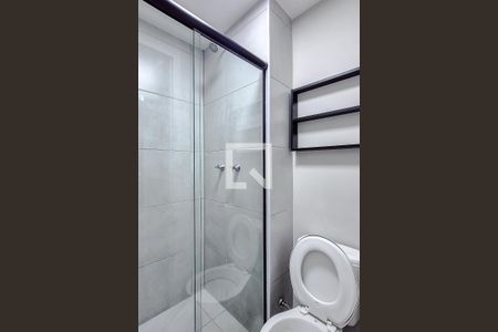 Banheiro de apartamento para alugar com 1 quarto, 30m² em Barra Funda, São Paulo