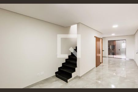 Sala de casa à venda com 3 quartos, 144m² em Jardim Piratininga, São Paulo