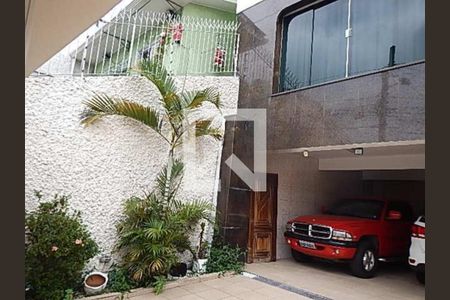 Casa para alugar com 3 quartos, 240m² em Jardim Previdencia, São Paulo