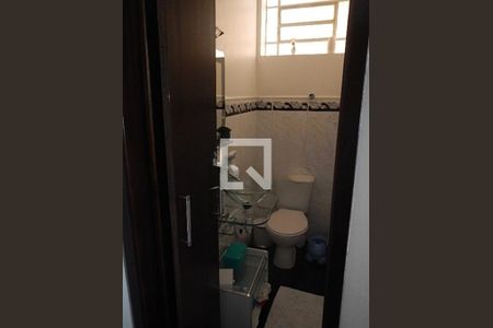 Casa para alugar com 3 quartos, 240m² em Jardim Previdencia, São Paulo