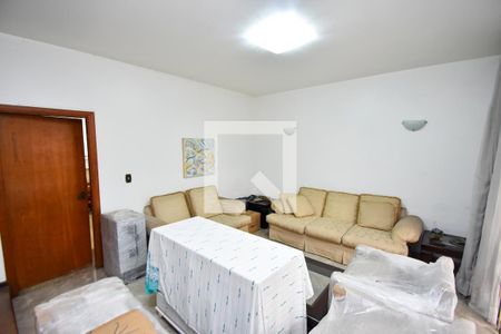 Casa à venda com 4 quartos, 296m² em Vila Madalena, São Paulo