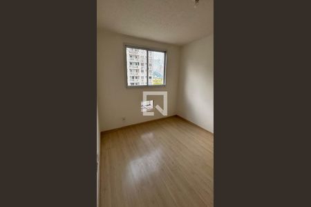 Quarto 2 de apartamento para alugar com 2 quartos, 55m² em Viga, Nova Iguaçu