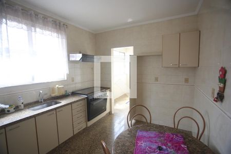 Cozinha de apartamento à venda com 4 quartos, 210m² em Coração Eucarístico, Belo Horizonte