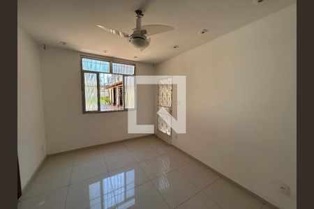 Sala  de casa para alugar com 3 quartos, 130m² em Rocha Miranda, Rio de Janeiro