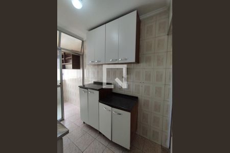Cozinha - Torneira de apartamento para alugar com 3 quartos, 75m² em Jardim Santa Emilia, São Paulo