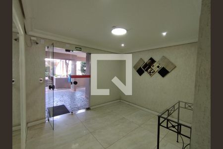 Hall de entrada de apartamento para alugar com 3 quartos, 75m² em Jardim Santa Emilia, São Paulo