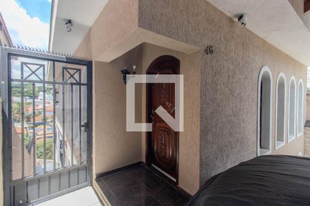 Garagem de casa para alugar com 4 quartos, 300m² em Vila Irmaos Arnoni, São Paulo