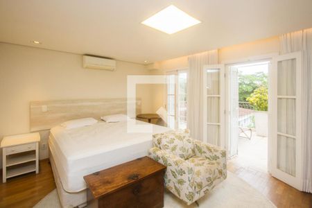 Casa de Condomínio para alugar com 4 quartos, 423m² em Santo Amaro, São Paulo