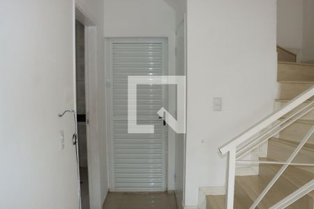 Casa de Condomínio para alugar com 2 quartos, 55m² em Jardim Petropolis, Cotia