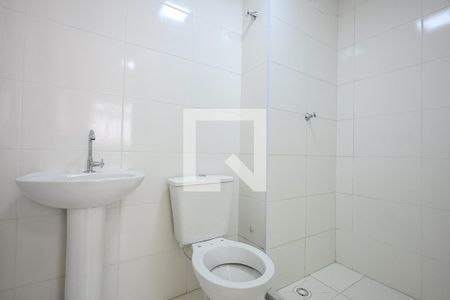 Banheiro Suíte  de apartamento para alugar com 1 quarto, 24m² em Vila Nova das Belezas, São Paulo