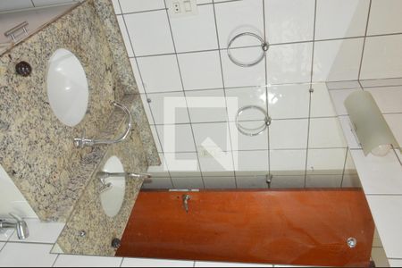 Banheiro da Suíte de casa de condomínio para alugar com 4 quartos, 70m² em Jardim Manoel Penna, Ribeirão Preto