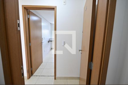 Corredor de apartamento para alugar com 2 quartos, 60m² em Parque Amazonia, Goiânia