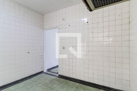 Cozinha de casa para alugar com 2 quartos, 98m² em Chácara Santo Antônio (zona Sul), São Paulo