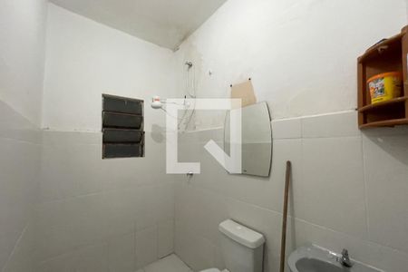 Banheiro de casa para alugar com 1 quarto, 80m² em Parque Senhor do Bonfim, Duque de Caxias