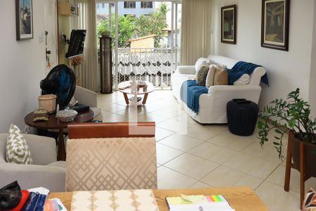 Sala de apartamento para alugar com 2 quartos, 97m² em Costa Azul, Salvador