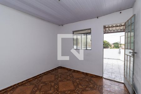 Sala 2 de casa para alugar com 1 quarto, 60m² em Planalto, Belo Horizonte