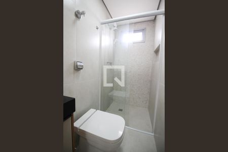 Banheiro de apartamento para alugar com 1 quarto, 37m² em Vila Uberabinha, São Paulo