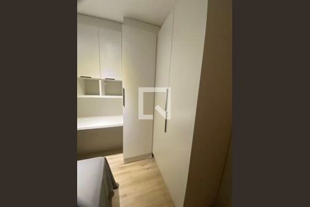 Quarto 1 de apartamento para alugar com 2 quartos, 49m² em Humaitá, Porto Alegre