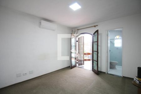 Suíte 1 de casa para alugar com 3 quartos, 123m² em Vila Sonia, São Paulo