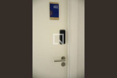 Porte eletronica de apartamento para alugar com 1 quarto, 54m² em Stella Maris, Salvador