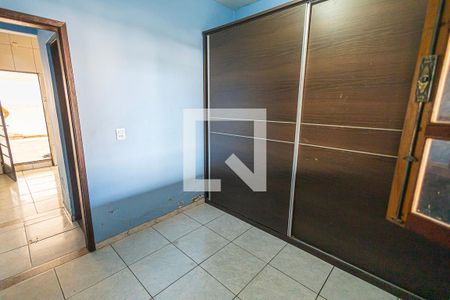 quarto 1 de casa à venda com 4 quartos, 180m² em Conjunto Confisco, Belo Horizonte