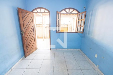 sala de casa à venda com 4 quartos, 180m² em Conjunto Confisco, Belo Horizonte