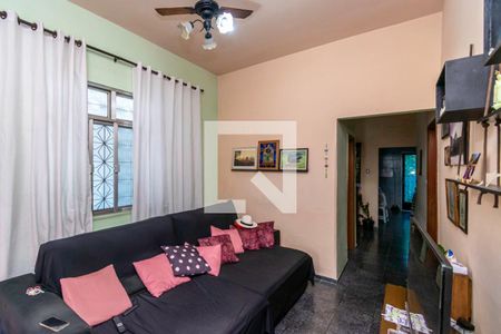 Casa da frente - Sala de casa à venda com 6 quartos, 480m² em Penha, Rio de Janeiro