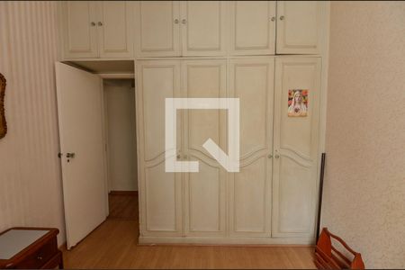 Quarto 1 de apartamento à venda com 4 quartos, 140m² em Tijuca, Rio de Janeiro