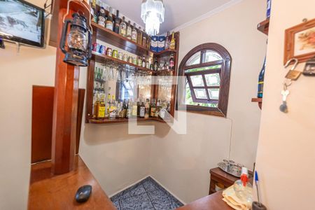 Casa à venda com 4 quartos, 267m² em Cangaiba, São Paulo