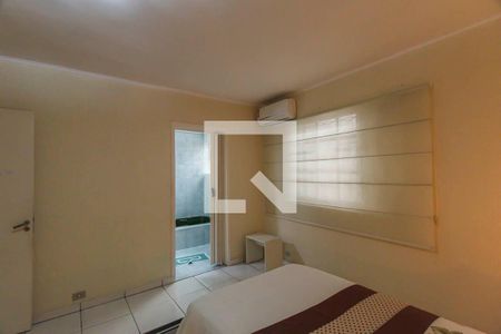 Suite de casa à venda com 4 quartos, 250m² em Vila California, São Paulo