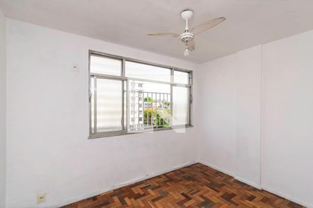 Quarto 1 de apartamento para alugar com 2 quartos, 65m² em Olaria, Rio de Janeiro