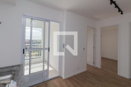 Sala/Cozinha de apartamento à venda com 2 quartos, 30m² em Cidade Antônio Estêvão de Carvalho, São Paulo